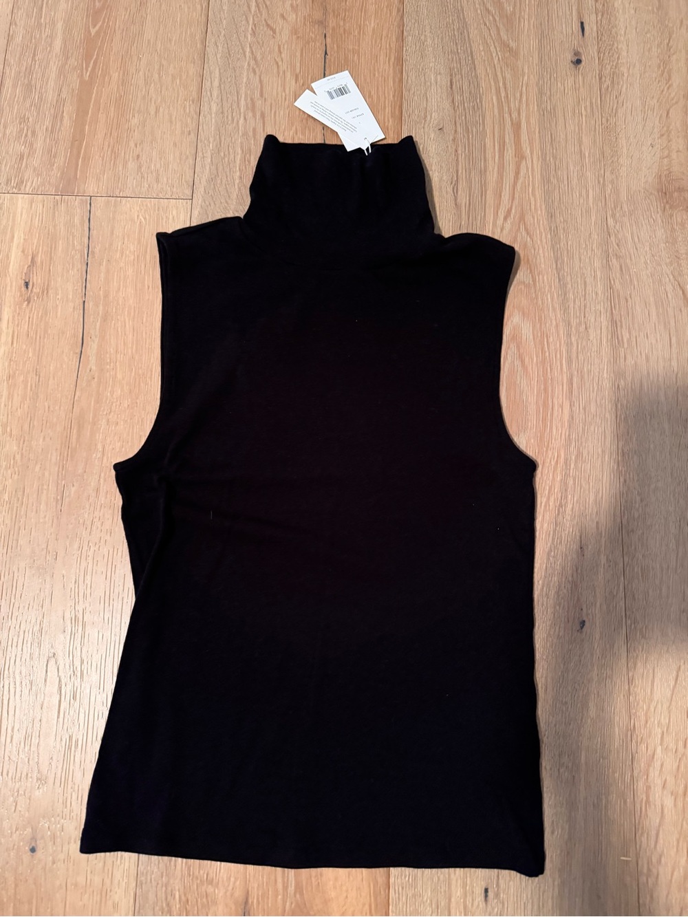 Vince Sleeveless Turtleneck Top - Black size M